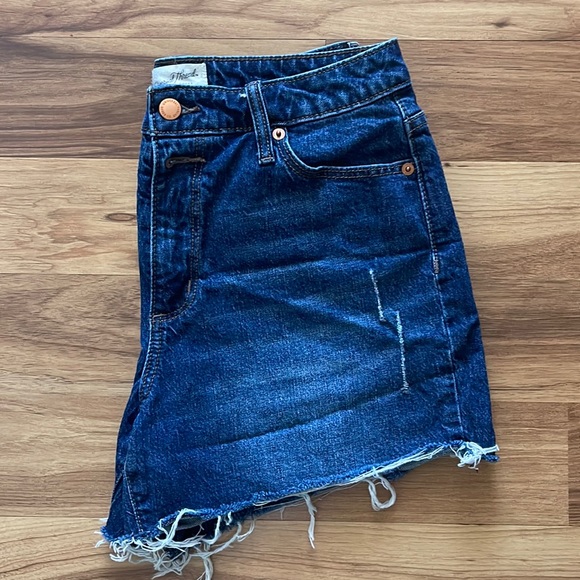 Universal Thread Vintage MIDI Shorts💙 - Picture 2 of 6